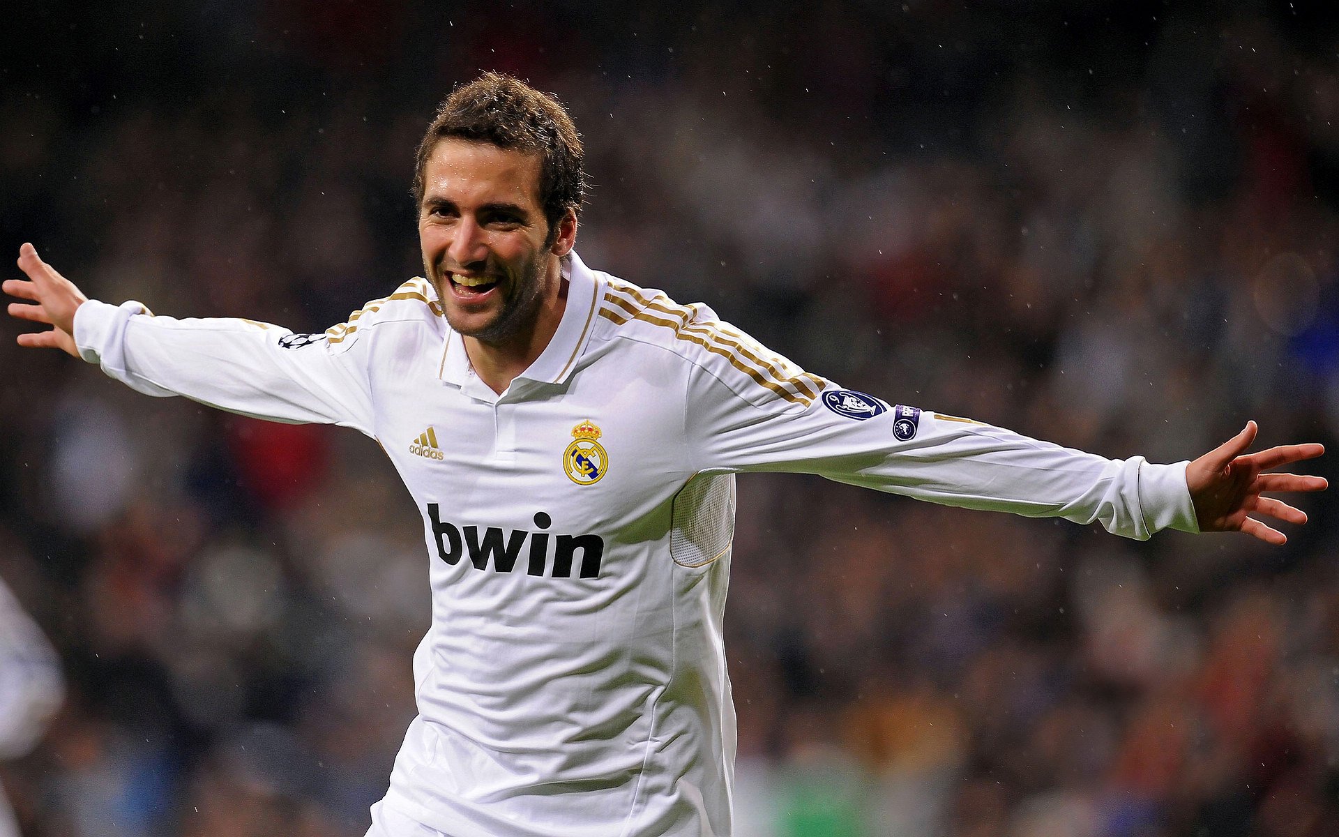 AYX GAME-伊普斯维奇城引进新援，提升实力，伊普斯维奇高中